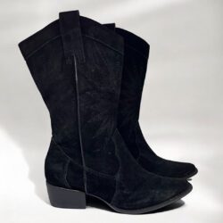 Bota Lola, 35