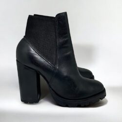 Bota Schutz, 36